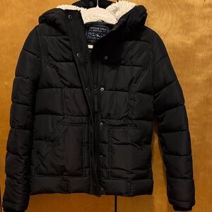 American Eagle Outfitters Quilted Black Puffer Jacket